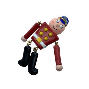 Hallmark Soldier pin Dangling arms and legs